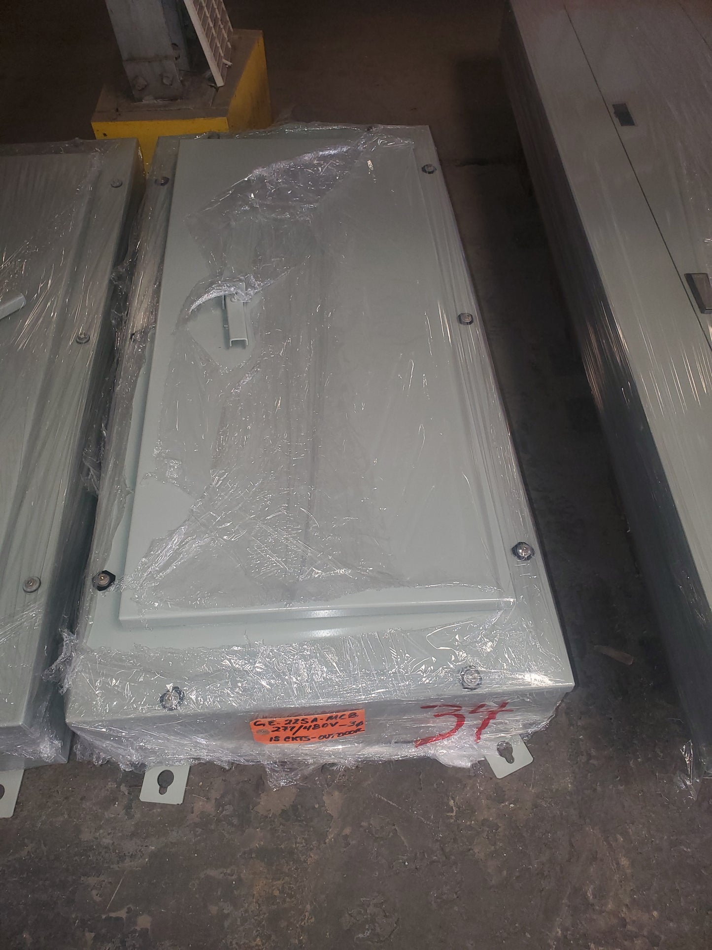 200 AMP 480/277 3 PHASE OUTDOOR MAIN BREAKER PANEL