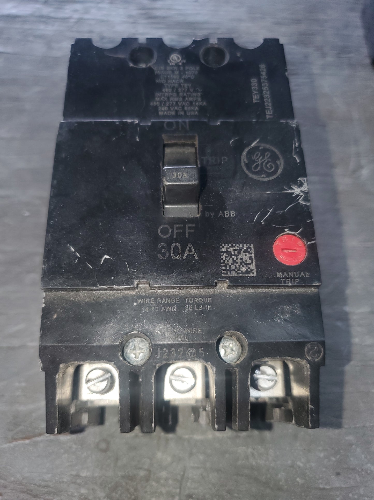 TEY330 3 POLE 30 AMP GE BREAKER