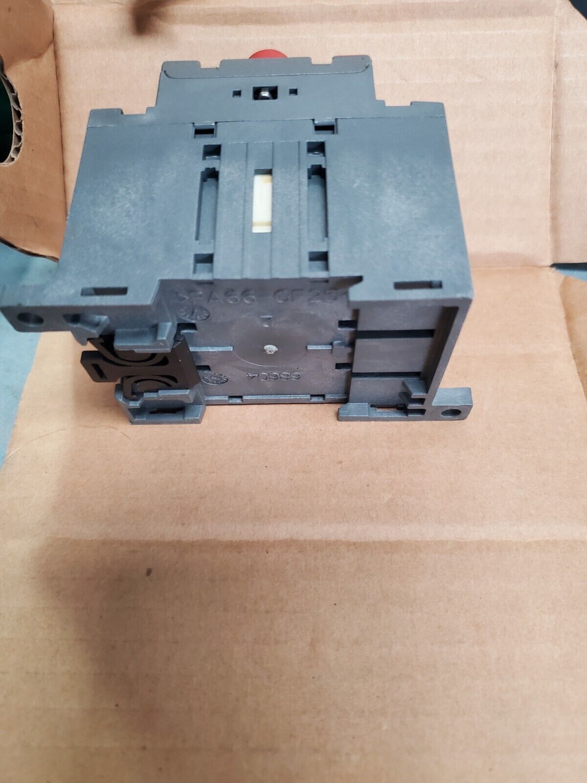 ABB OT63E3 3 Pole 80 AMP Disconnect Switch 1SCA022376R6410 0T63E3