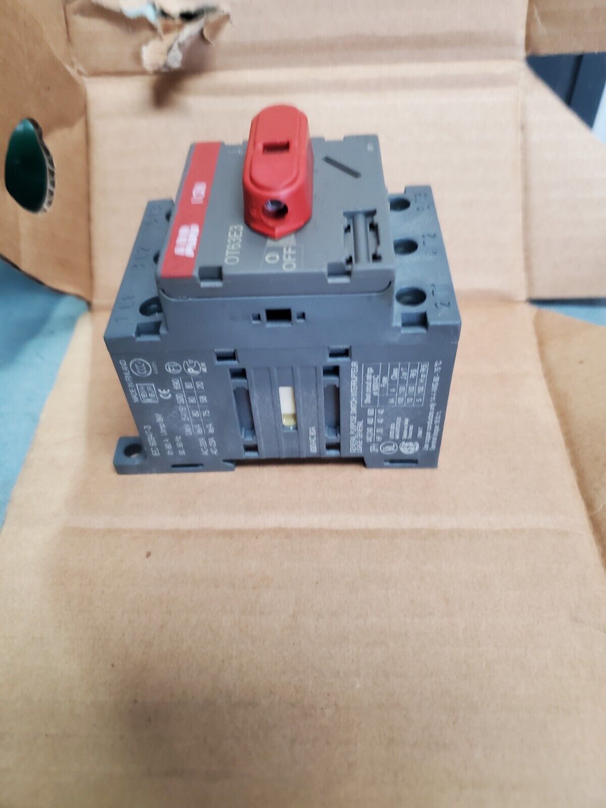 ABB OT63E3 3 Pole 80 AMP Disconnect Switch 1SCA022376R6410 0T63E3