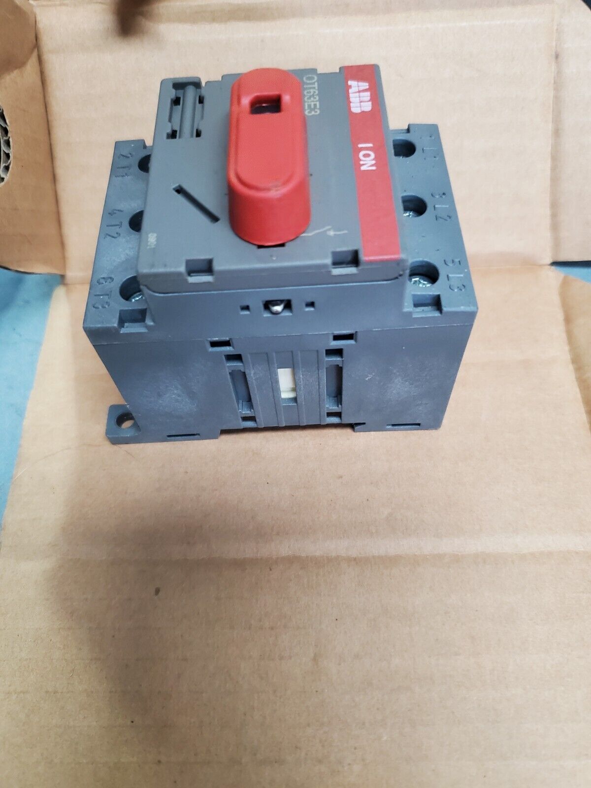 ABB OT63E3 3 Pole 80 AMP Disconnect Switch 1SCA022376R6410 0T63E3