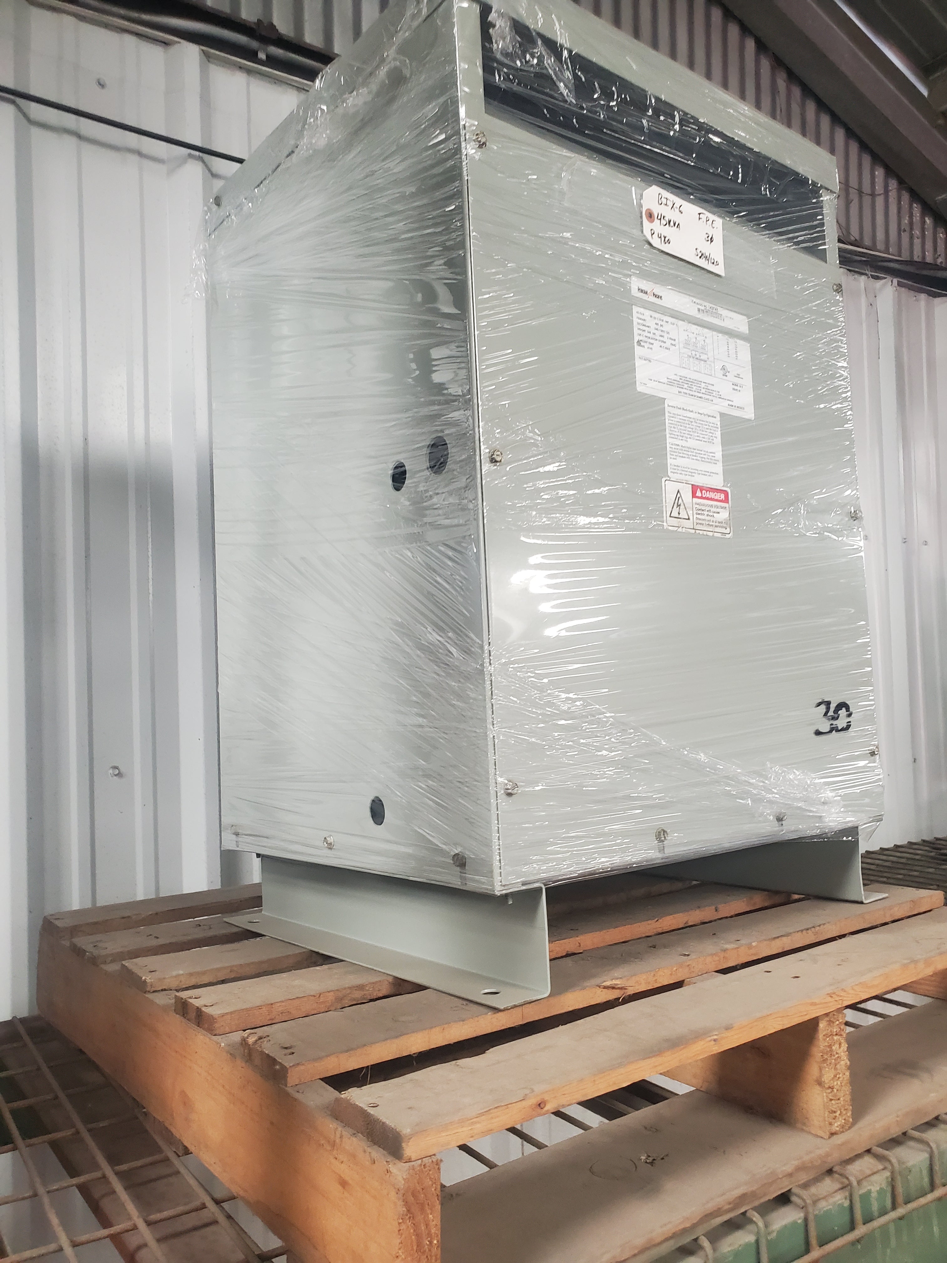 45 KVA 480V PRIMARY 240/120V SECONDARY 3 PHASE F.P.E. TRANSFORMER ...
