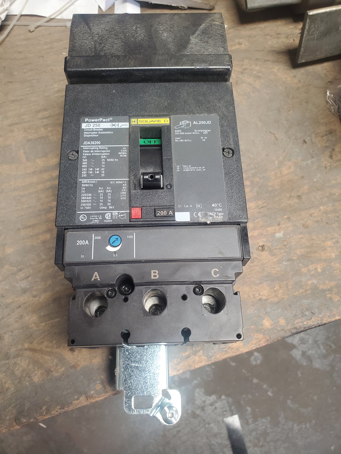 Square D JDA36200 Circuit Breaker