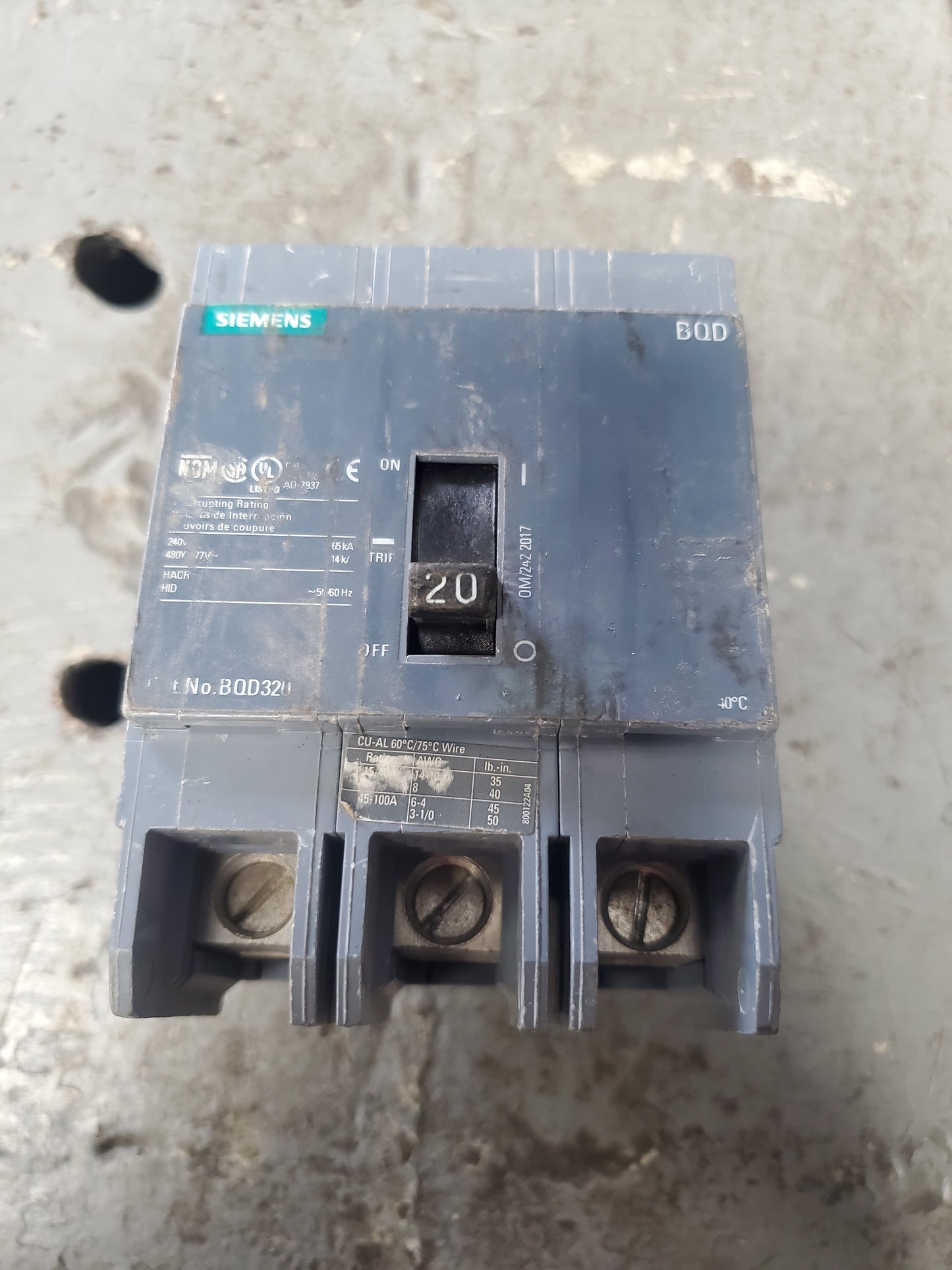 Siemens BQD320 Circuit Breaker USED