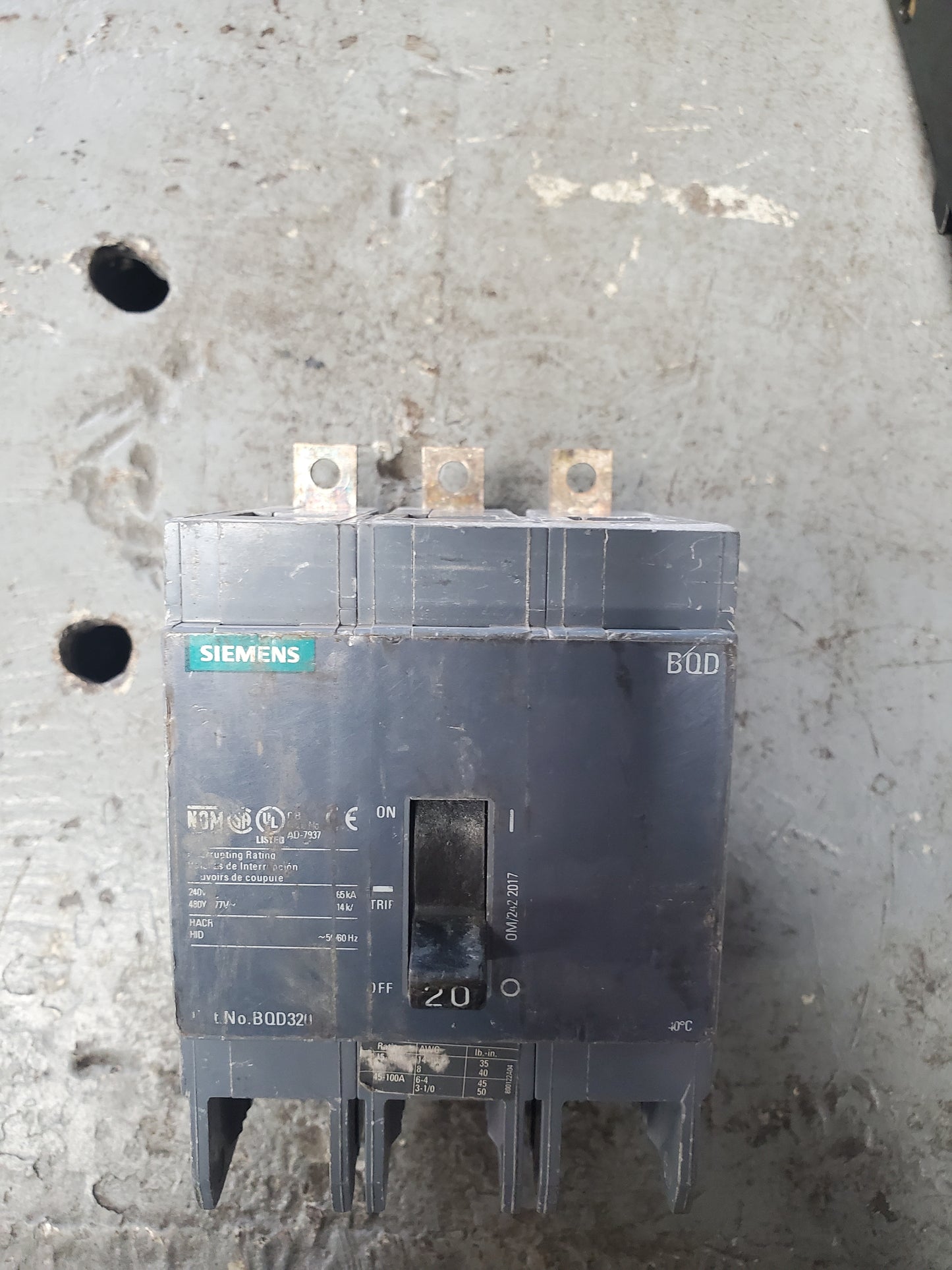 Siemens BQD320 Circuit Breaker USED