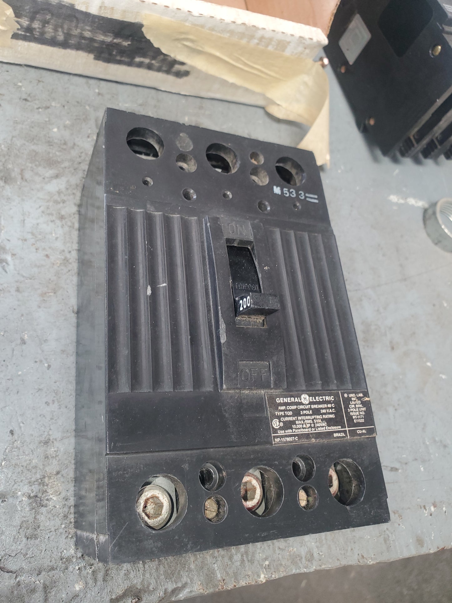 GE TQD3200 240 VOLT 200AMP BREAKER