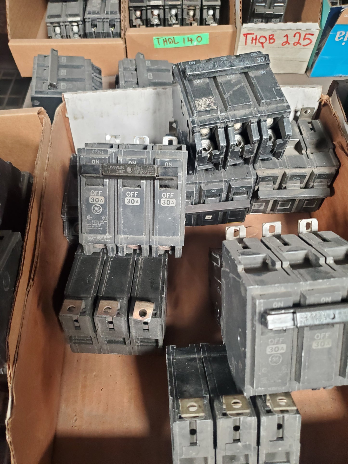 THQB330 GE 3 POL3 30 AMP BREAKER