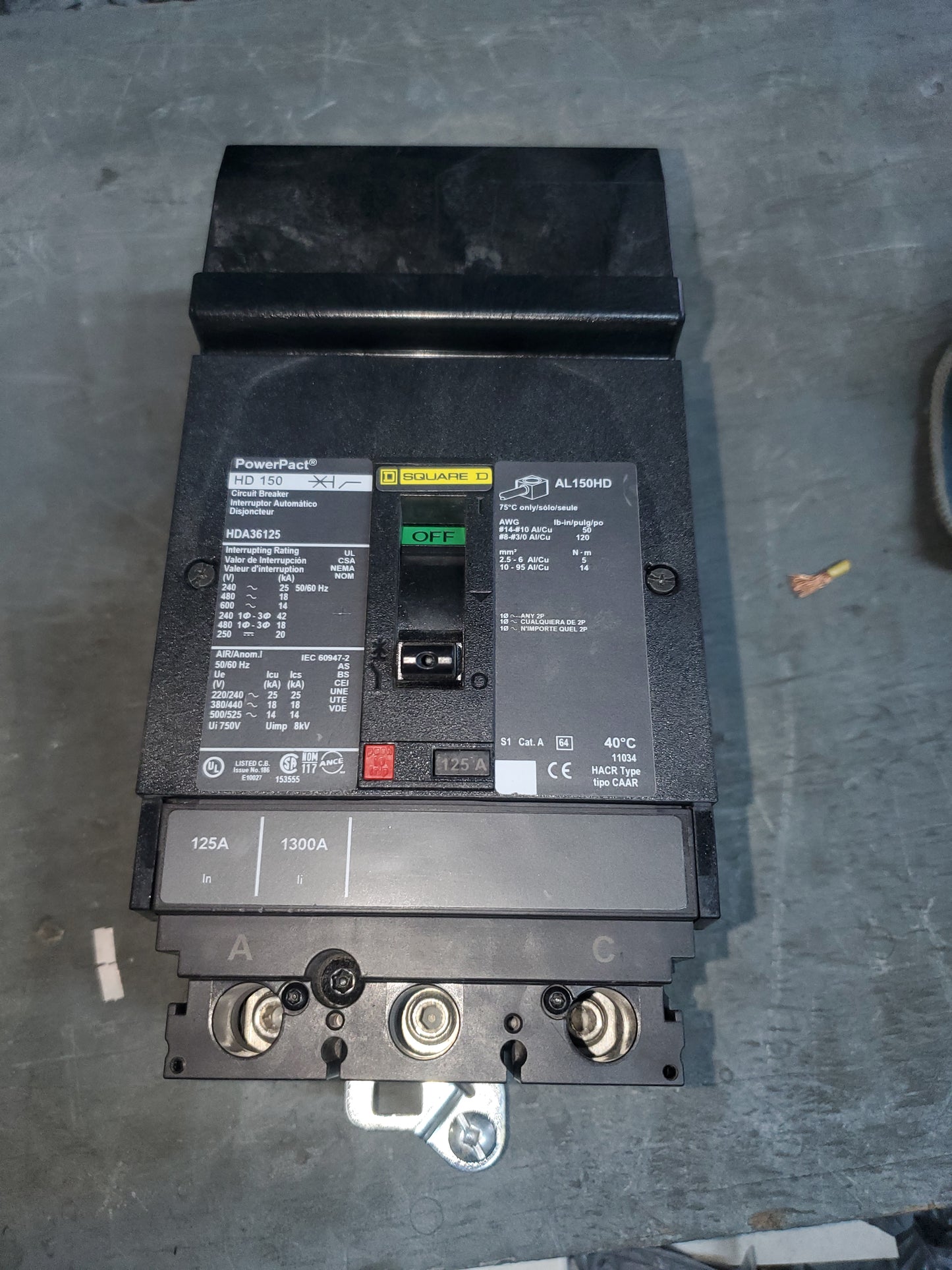 Square D HDA36125 Circuit Breaker