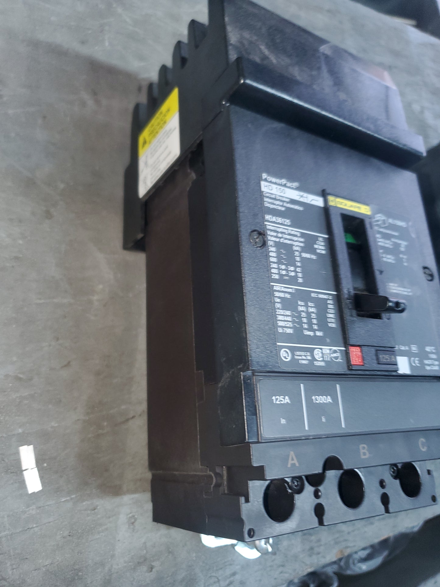 Square D HDA36125 Circuit Breaker