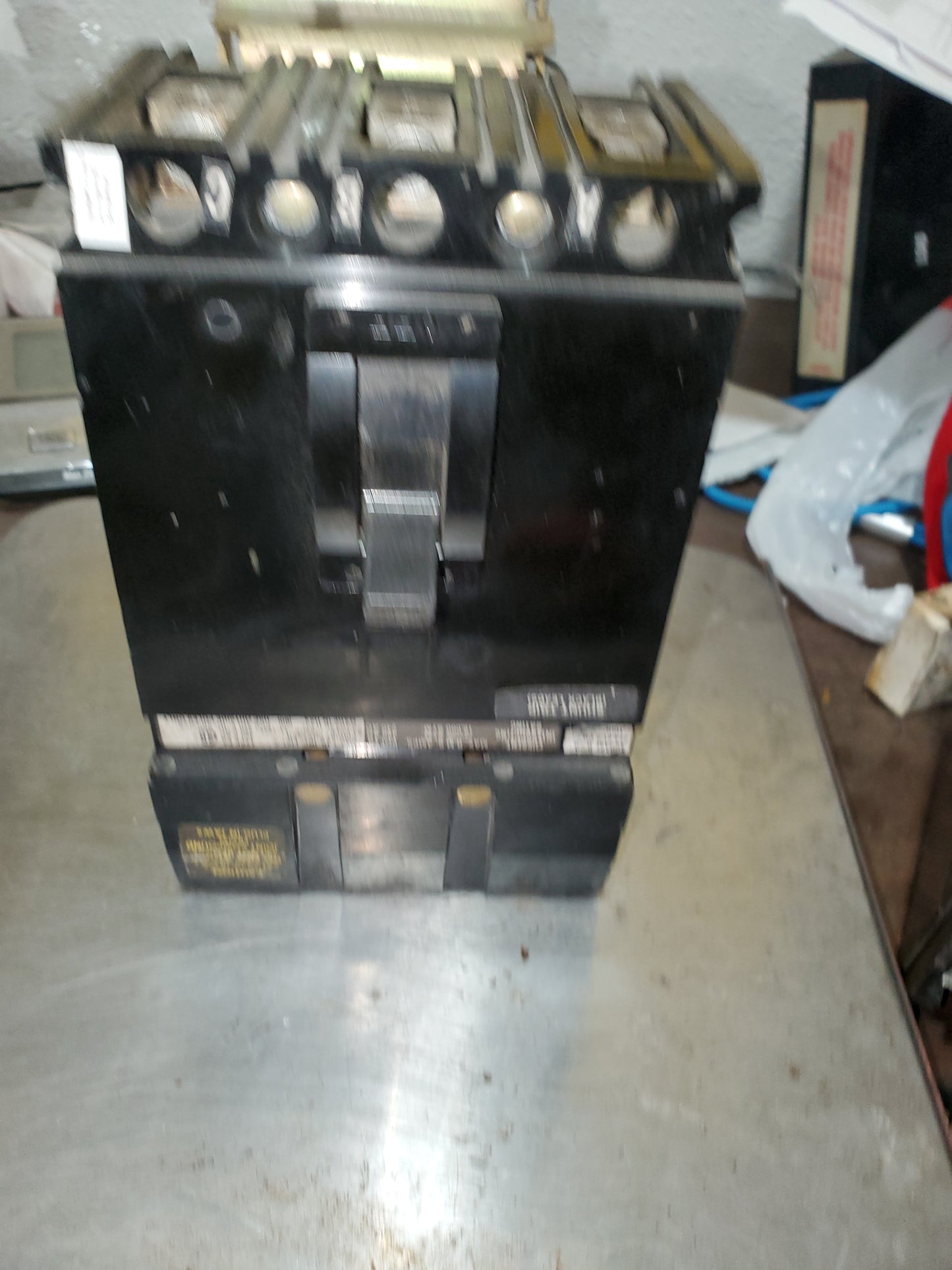 FA34060 SQ D I LINE BREAKER