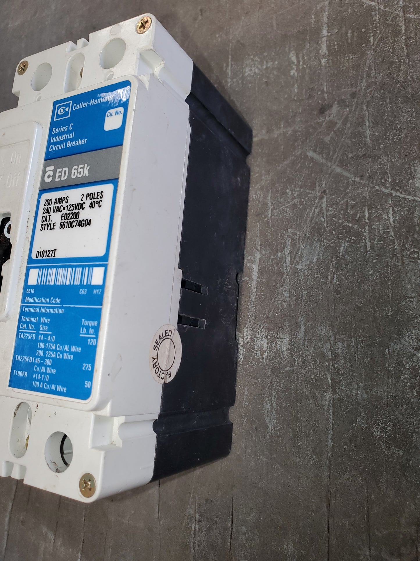 Eaton ED2200 Circuit Breaker,200A,2P,240VAC,ED